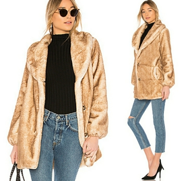 MAJORELLE Jackets & Blazers - Majorelle Revolve Brinley Faux Fur Jacket Coat Tan Size XL Fall Vegan Fur